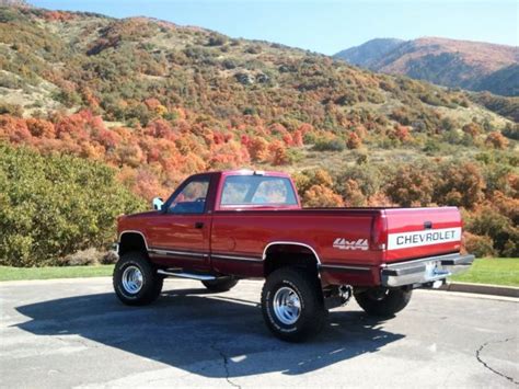 Every single issue I've had with the truck, has been easy to find the parts, . . 1989 chevy 2500 for sale